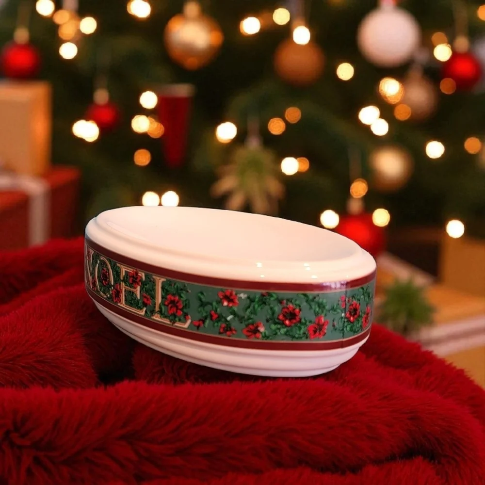 Noel Poinsette Soap Holder